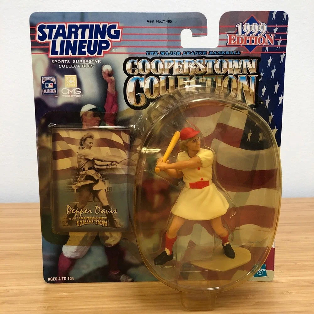 Kenner Starting Lineup Pepper Davis AAGPBL Cooperstown Collection 1999 Figure